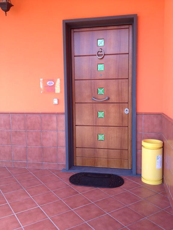 Orange Holiday Home تورفاينيكا المظهر الخارجي الصورة